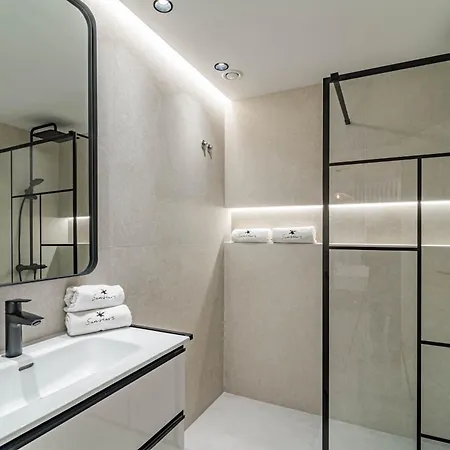 La Maestranza 8 B Lotta Апартаменты