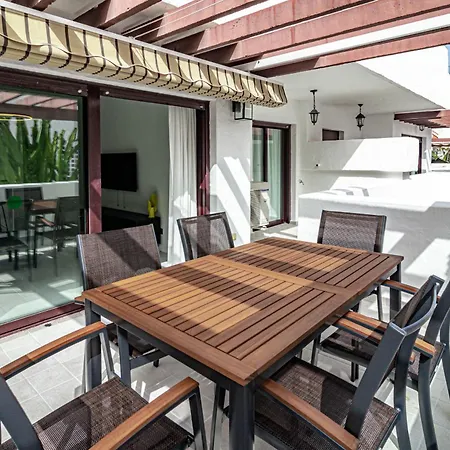 La Maestranza 8 B Lotta Апартаменты