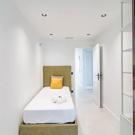 La Maestranza 8 B Lotta * Марбелья